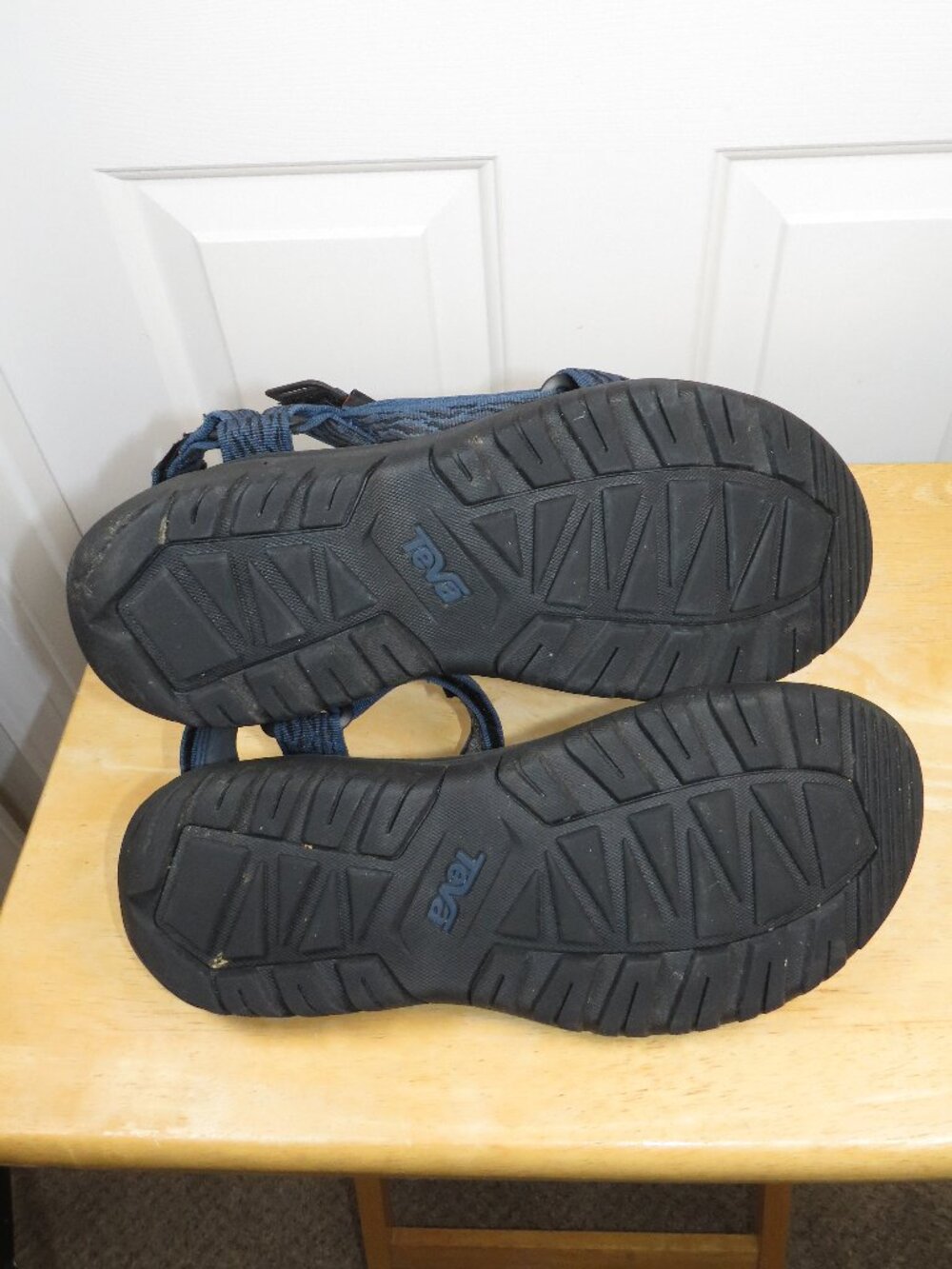 Teva Hurricane XLT2 Sport Sandals S/N 1019234 Blue/Black Geo Print Mens Size 12 - Picture 7 of 8